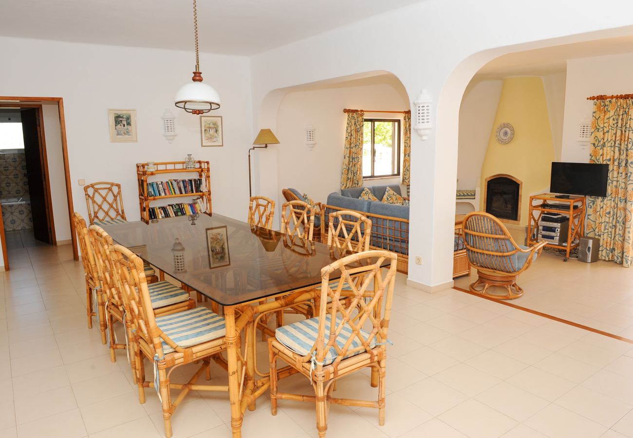 Villa in Carvoeiro - Casa Cinquenta e Sete - Heated swimming pool & walking distance to beach 