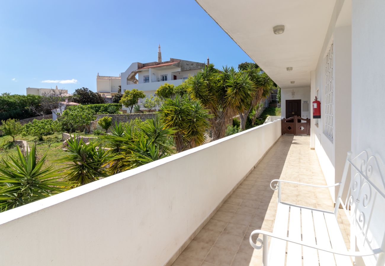 Apartment in Carvoeiro - Casa Branco - 1 Bed, communal pool, just 300m from beach & town centre