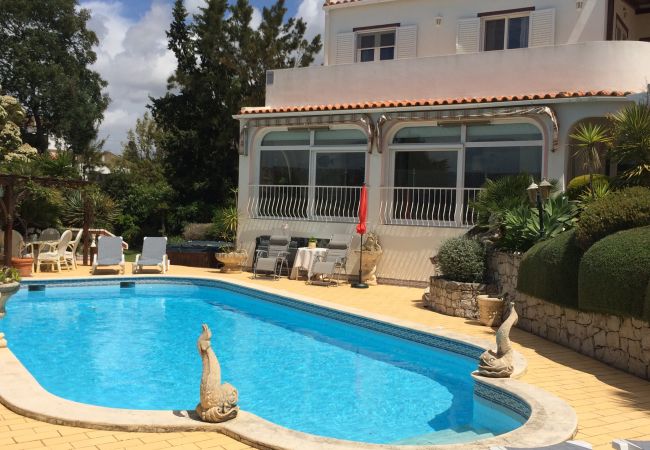 Villa in Carvoeiro - Villa Madrugada - Private swimming pool, walking distance to town centre & beach 