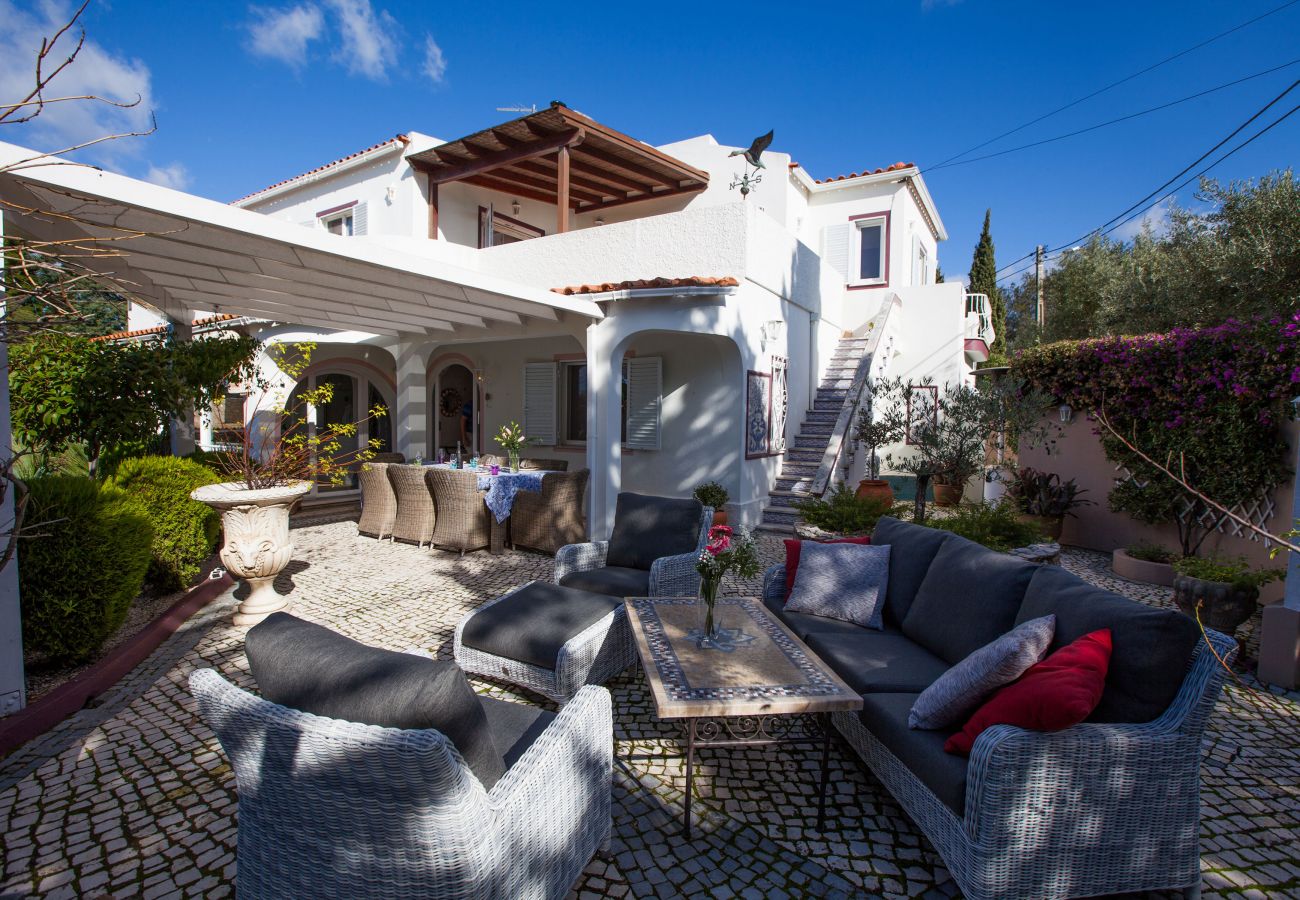 Villa in Carvoeiro - Villa Madrugada - Private swimming pool, walking distance to town centre & beach 