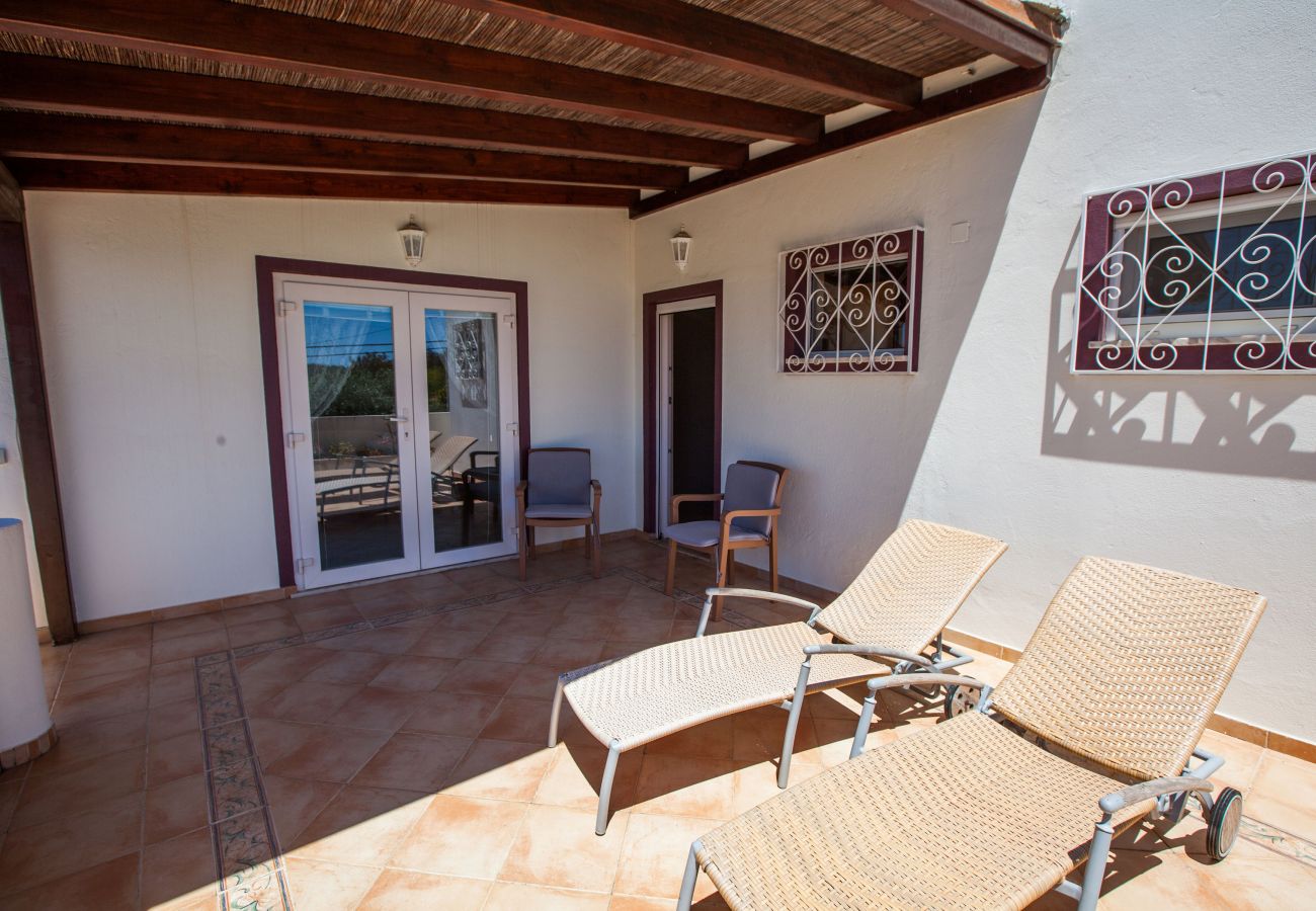 Villa in Carvoeiro - Villa Madrugada - Private swimming pool, walking distance to town centre & beach 