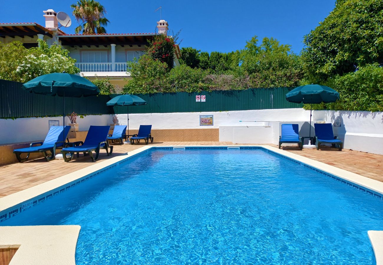 Villa in Carvoeiro - Villa Loretta - Private heated pool, two minutes' walk to tennis club