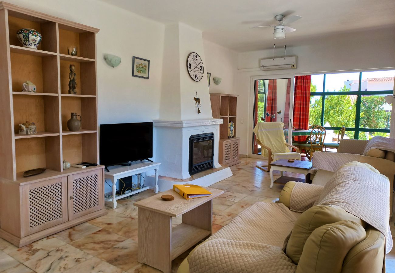 Villa in Carvoeiro - Villa Loretta - Private heated pool, two minutes' walk to tennis club