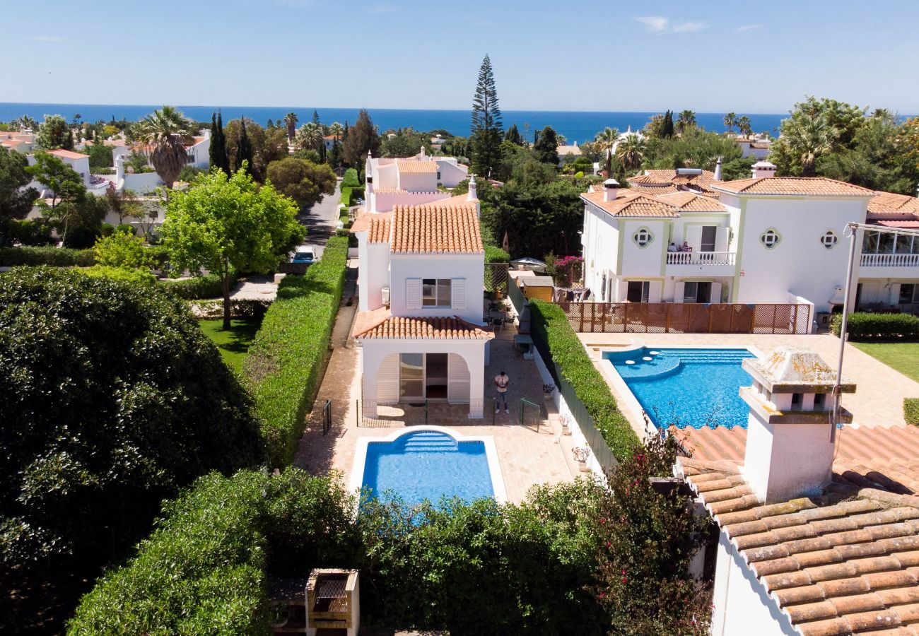 Villa in Carvoeiro - Villa Loretta - Private heated pool, two minutes' walk to tennis club