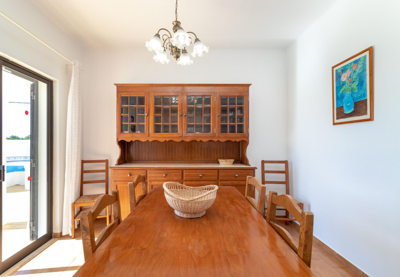 House in Lagoa - Casa Prensa - Private pool, 5 minute drive to Carvoeiro & beach 