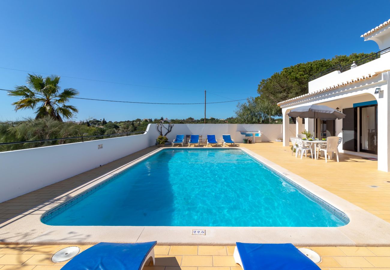 House in Lagoa - Casa Prensa - Private pool, 5 minute drive to Carvoeiro & beach 