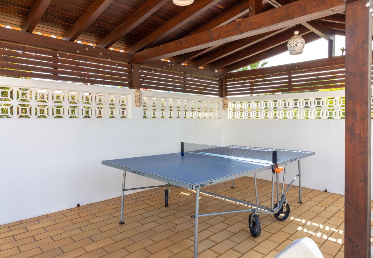 Villa in Carvoeiro - Casa Santa Barbara - Heated swimming pool, ping pong table, just 1km from beach 