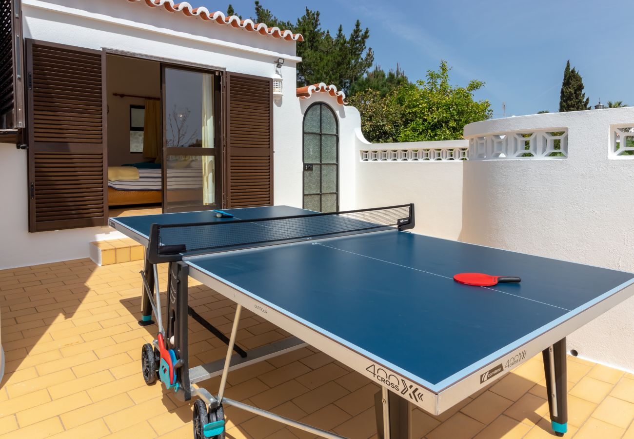 Villa in Carvoeiro - Casa Ballyhale - Private swimming pool, walking distance to beach & golf course 