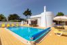 Villa in Carvoeiro - Casa Ballyhale - Private swimming pool, walking distance to beach & golf course 