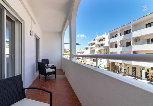 Apartment in Carvoeiro - Apartment Farol - Centre of Carvoeiro, communal pool and 300m from beach