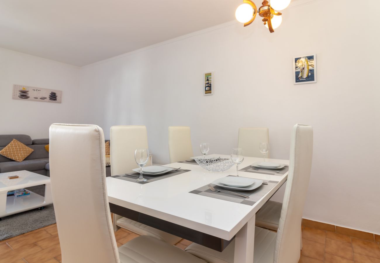 Apartment in Carvoeiro - Apartment Farol - Centre of Carvoeiro, communal pool and 300m from beach