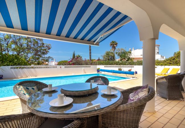 Villa in Carvoeiro - Casa Figueira - Private heated pool, next to golf course & close to beaches 