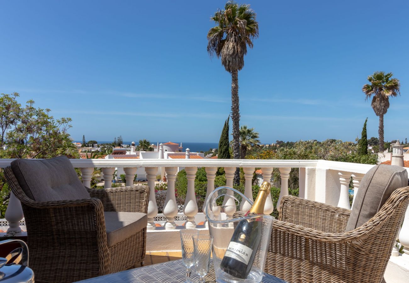 Villa in Carvoeiro - Casa Figueira - Private heated pool, next to golf course & close to beaches 