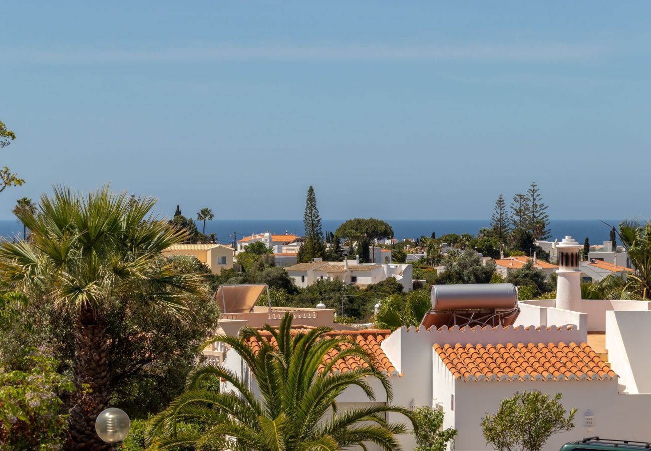 Villa in Carvoeiro - Casa Figueira - Private heated pool, next to golf course & close to beaches 