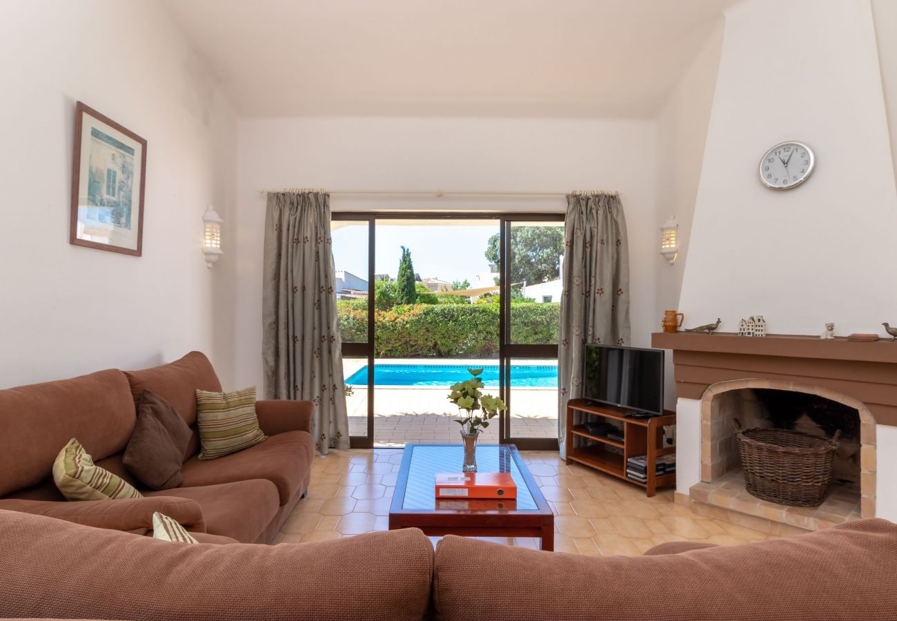 Villa in Carvoeiro - Casa Colina Azul - Private swimming pool, walking distance to Carvoeiro centre & beach