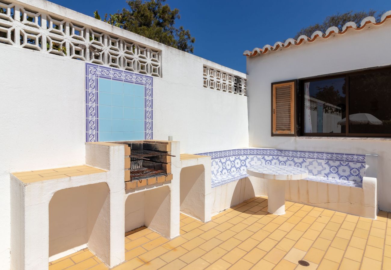 Villa in Carvoeiro - Casa Colina Azul - Private swimming pool, walking distance to Carvoeiro centre & beach