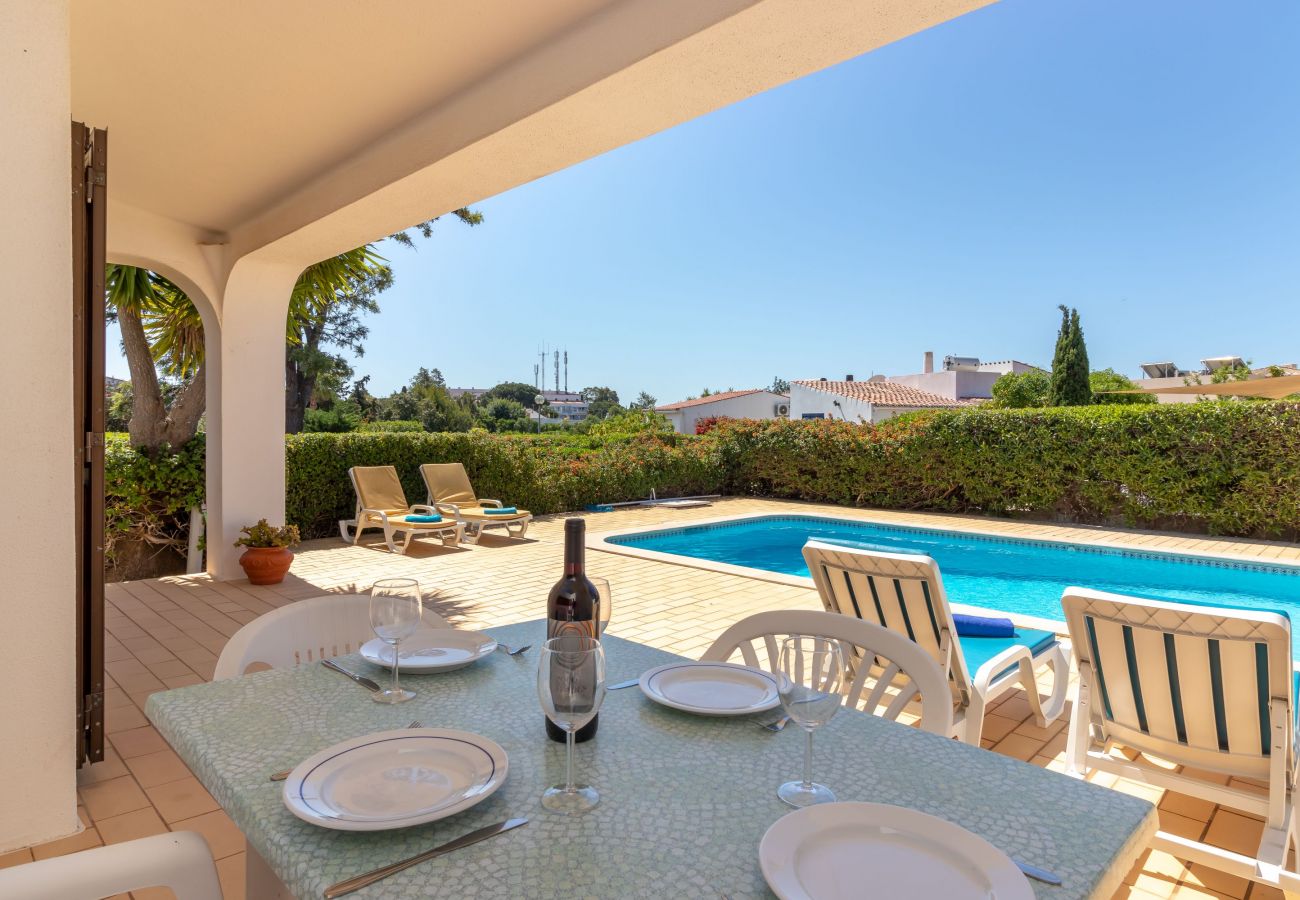 Villa in Carvoeiro - Casa Colina Azul - Private swimming pool, walking distance to Carvoeiro centre & beach