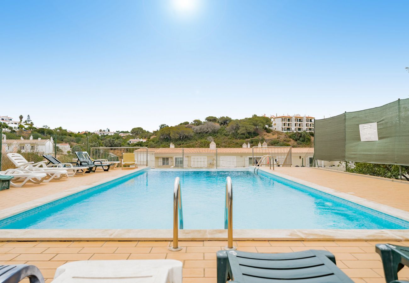 Apartment in Carvoeiro - Casa Peggy - Communal pool & garden, just 500m from the beach