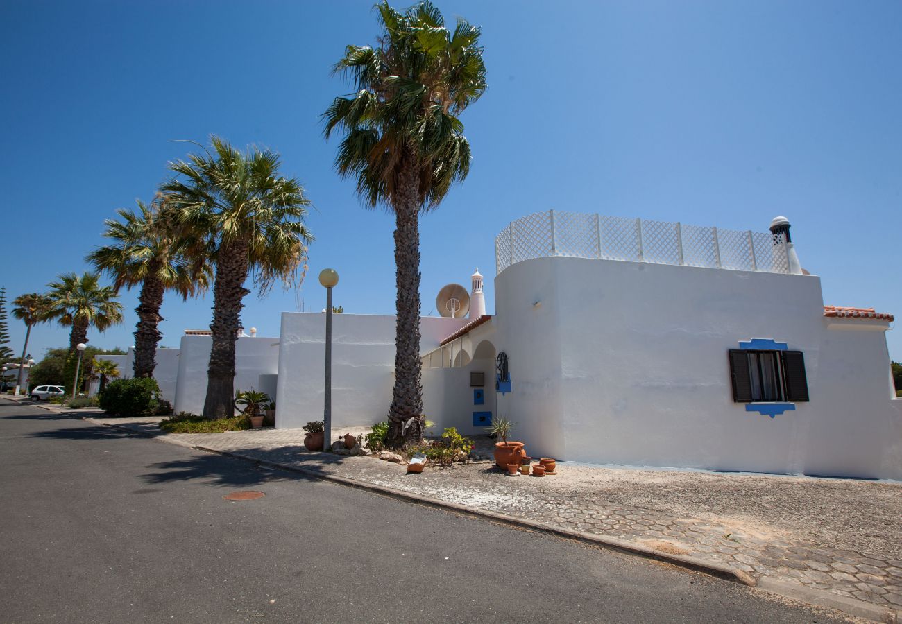 House in Carvoeiro - Casa Silver - Walking distance to golf course and beach