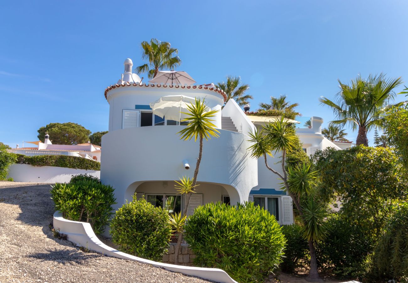 House in Carvoeiro - Casa Silver - Walking distance to golf course and beach