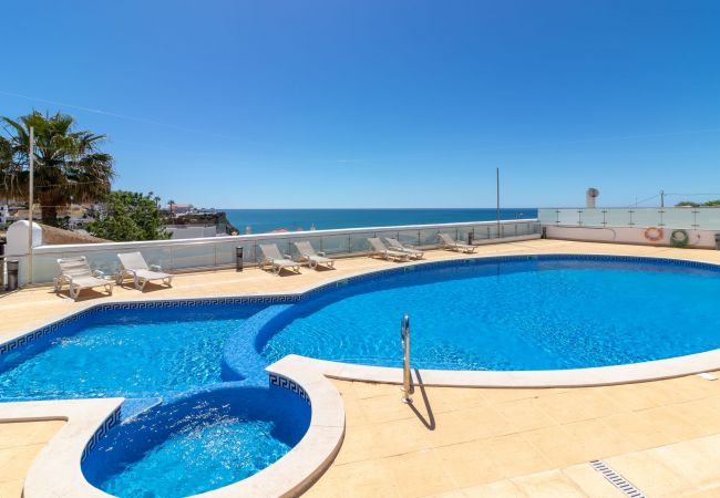 Townhouse in Carvoeiro - The Nest - Stunning sea views, communal pool & walking distance to beach