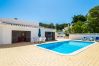 Villa in Carvoeiro - Casa dos Caes - Private pool, just 500m from golf course & 1.5km from beach