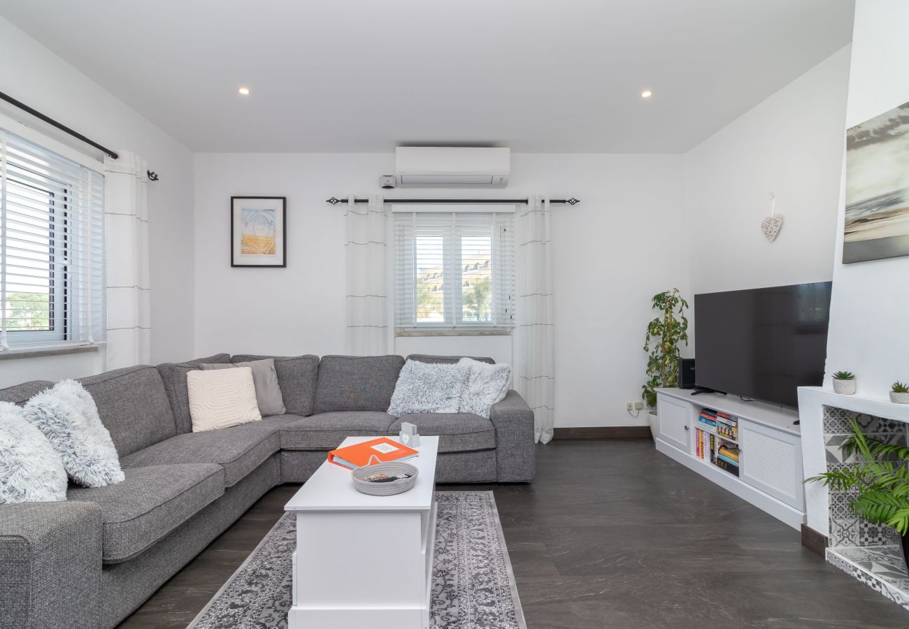 Villa in Carvoeiro - Casa Pachorrenta - Private swimming pool & walking distance to beach & amenities