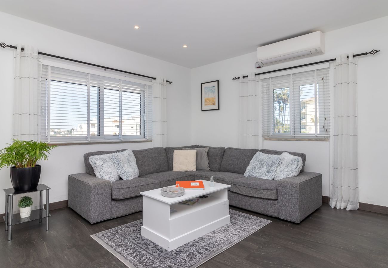 Villa in Carvoeiro - Casa Pachorrenta - Private swimming pool & walking distance to beach & amenities