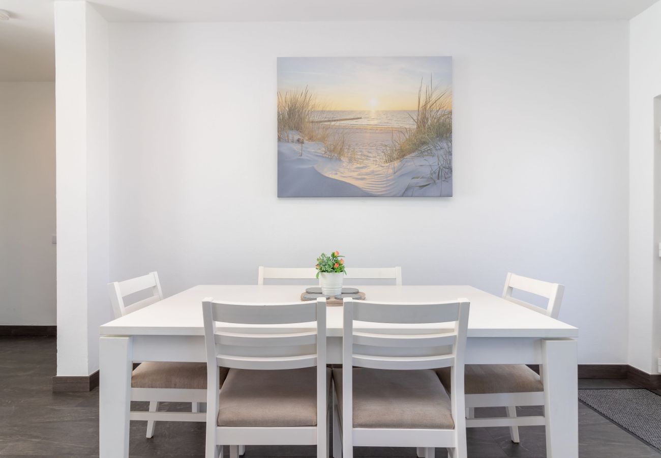 Villa in Carvoeiro - Casa Pachorrenta - Private swimming pool & walking distance to beach & amenities