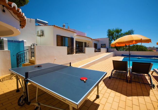 Villa in Carvoeiro - Casa do Verao - Heated swimming pool, ping pong table, walking distance to beach