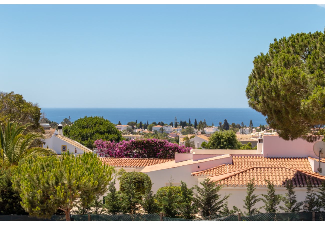 House in Carvoeiro - Vivenda Alfinia - Luxurious, inside and out, with private swimming pool