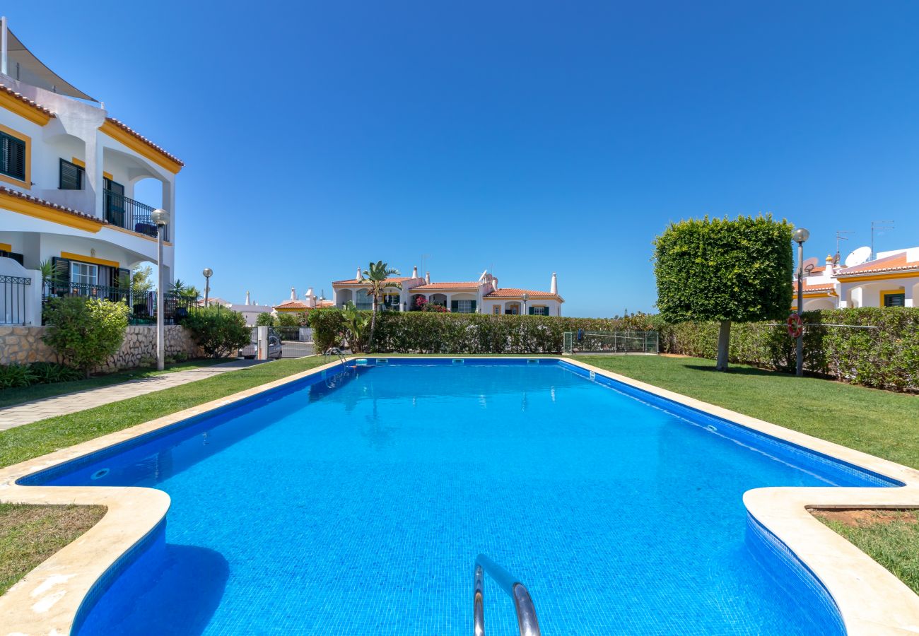 Apartment in Carvoeiro - Casa Encantada - Communal pool & garden, just a 5 minute walk to town centre