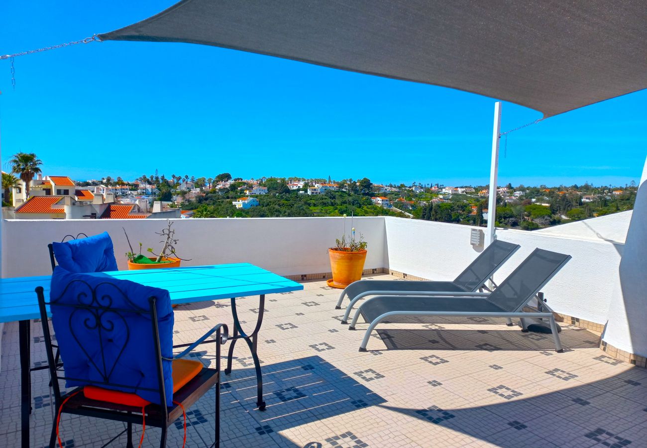 Apartment in Carvoeiro - Casa Encantada - Communal pool & garden, just a 5 minute walk to town centre