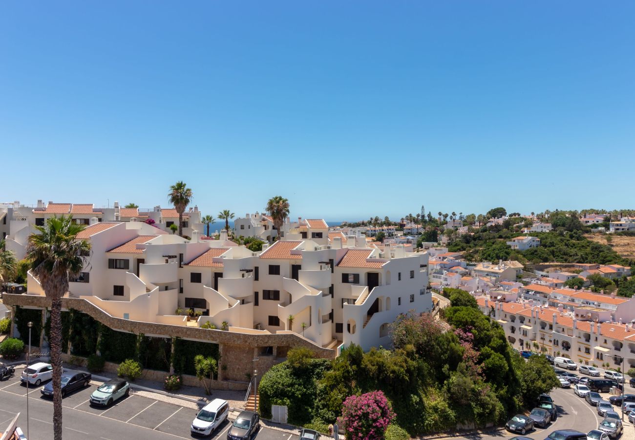 Apartment in Carvoeiro - Casa Encantada - Communal pool & garden, just a 5 minute walk to town centre