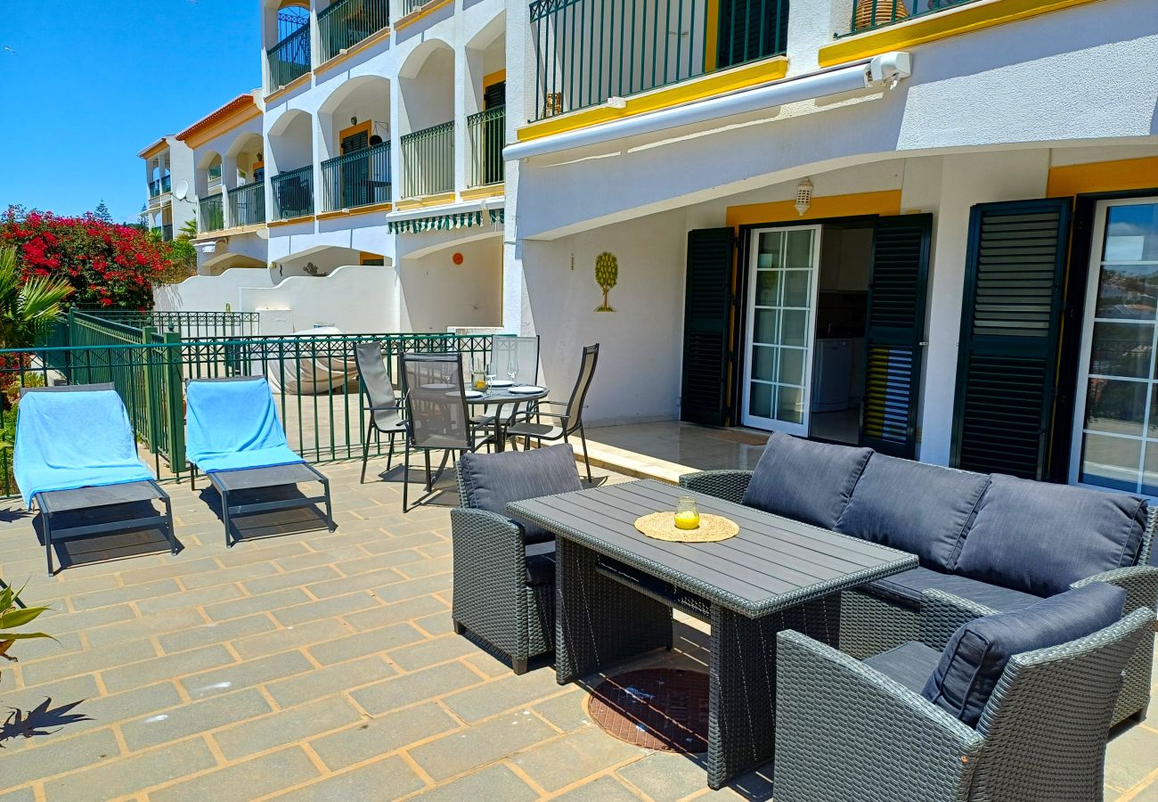 Apartment in Carvoeiro - Casa Bela Vista - Communal pool, close to town centre, beach and amenties