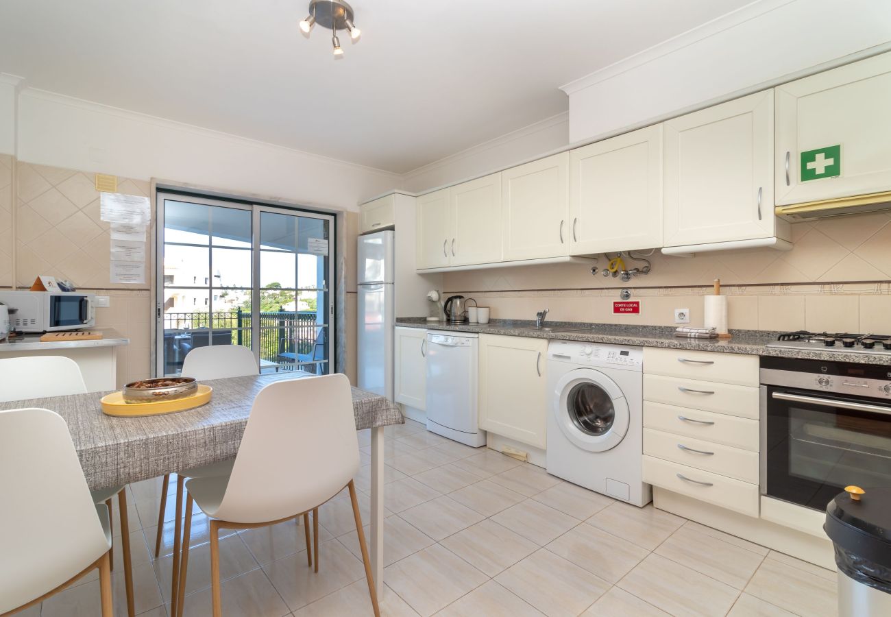Apartment in Carvoeiro - Casa Bela Vista - Communal pool, close to town centre, beach and amenties