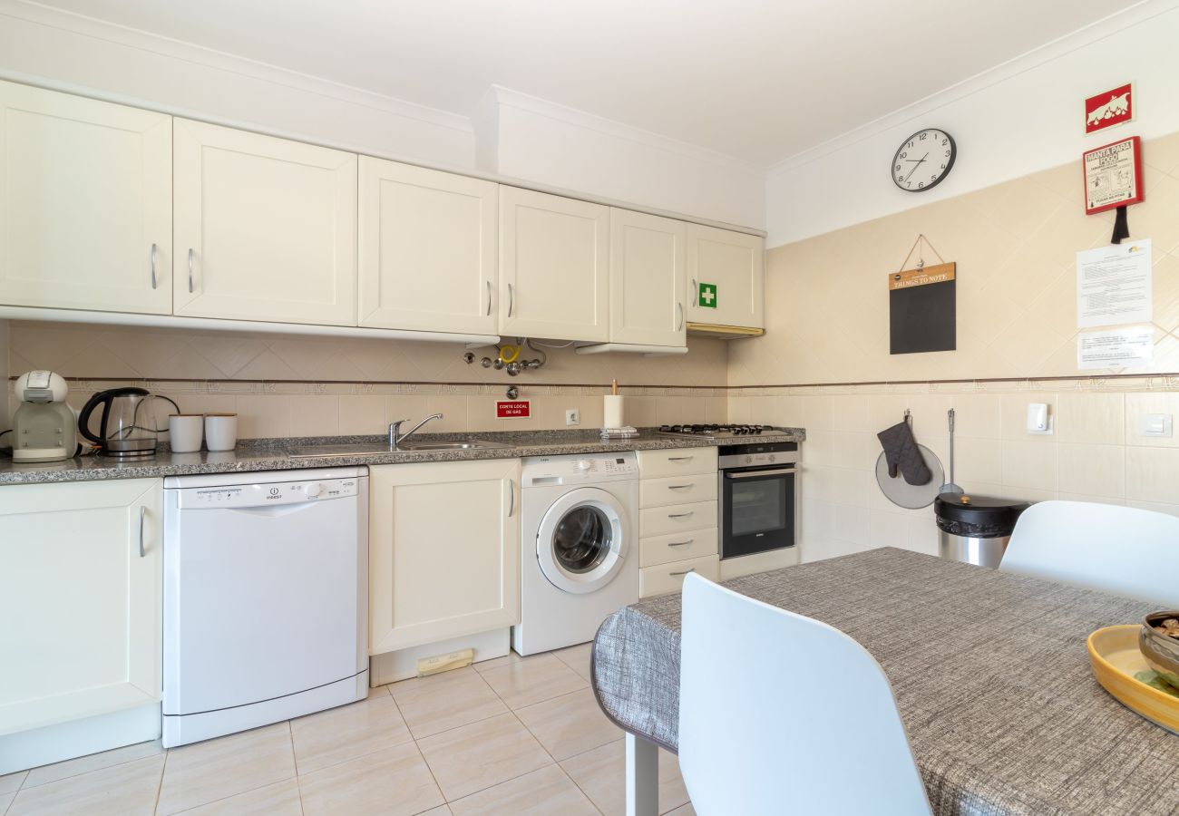 Apartment in Carvoeiro - Casa Bela Vista - Communal pool, close to town centre, beach and amenties