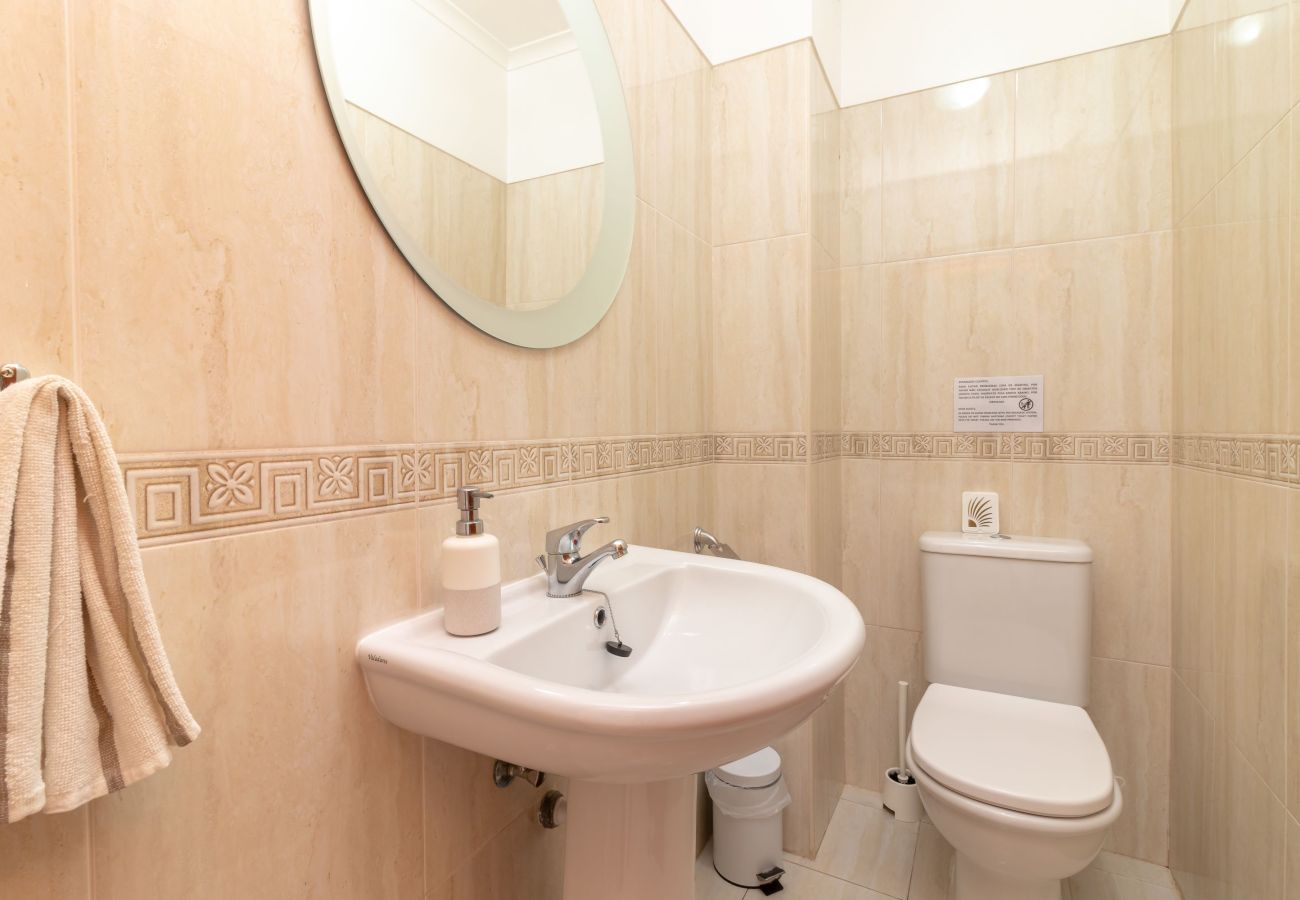 Apartment in Carvoeiro - Casa Bela Vista - Communal pool, close to town centre, beach and amenties