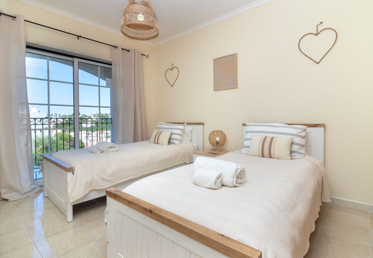 Apartment in Carvoeiro - Casa Bela Vista - Communal pool, close to town centre, beach and amenties