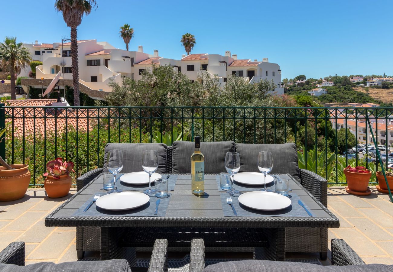 Apartment in Carvoeiro - Casa Bela Vista - Communal pool, close to town centre, beach and amenties
