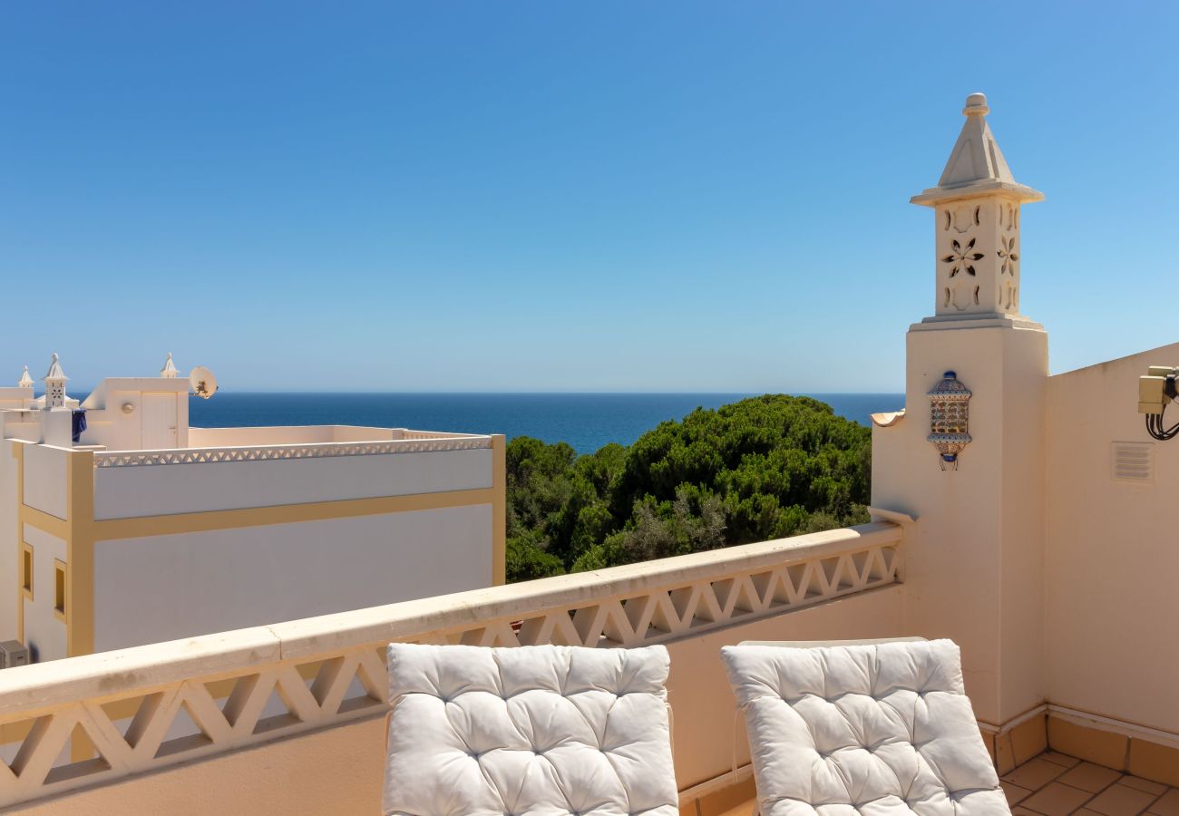 Terraced House in Benagil - Estrela do Mar - Sea views, communal pool and just 300 from beach 