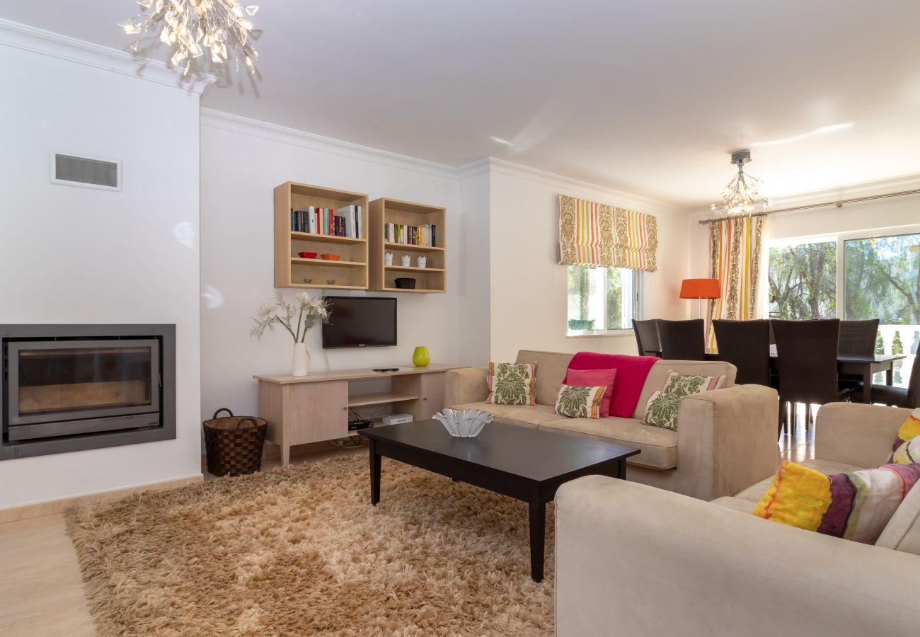 House in Carvoeiro - Casa Desa, - Heated swimming pool, walking distance to amenities