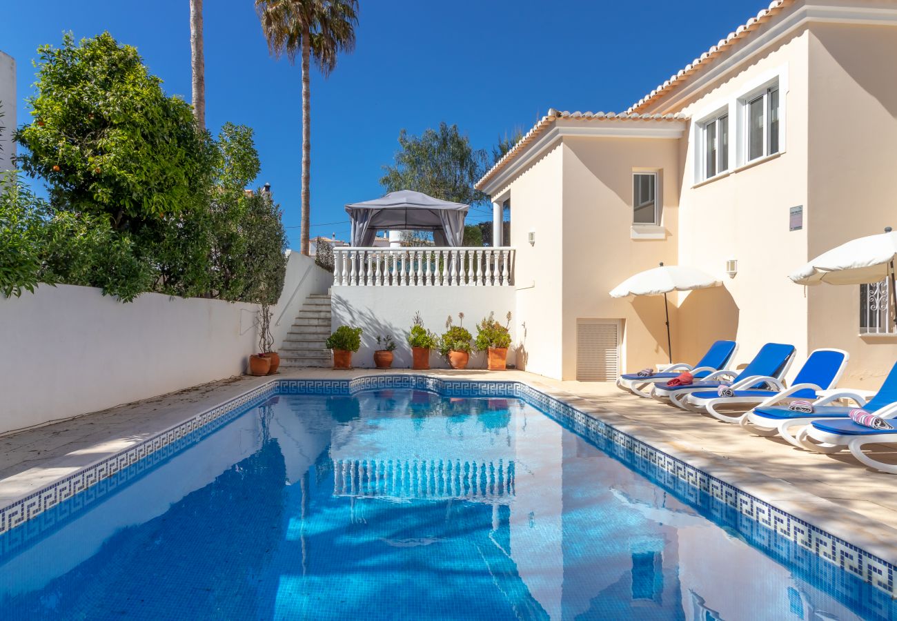 House in Carvoeiro - Casa Desa, - Heated swimming pool, walking distance to amenities