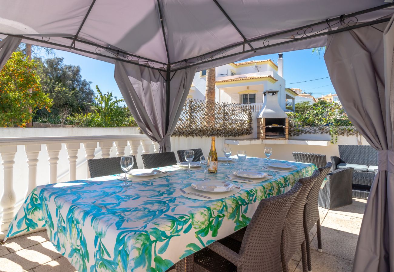 House in Carvoeiro - Casa Desa, - Heated swimming pool, walking distance to amenities