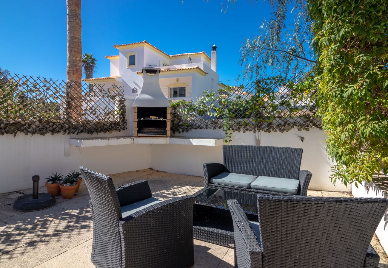 House in Carvoeiro - Casa Desa, - Heated swimming pool, walking distance to amenities