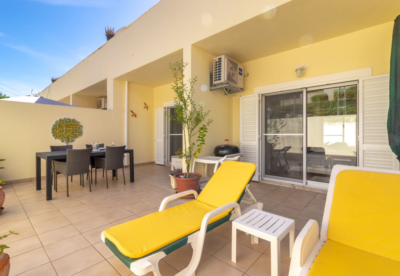 Apartment in Carvoeiro - Casa Amiga - Communal pool & garden, just 500m from beach