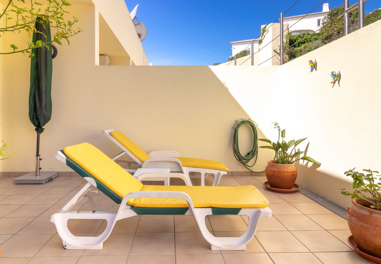 Apartment in Carvoeiro - Casa Amiga - Communal pool & garden, just 500m from beach