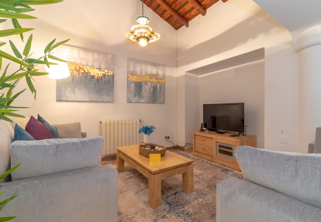 Villa in Carvoeiro - Casa da Saudade - Heated swimming pool, walking distance to town and beach