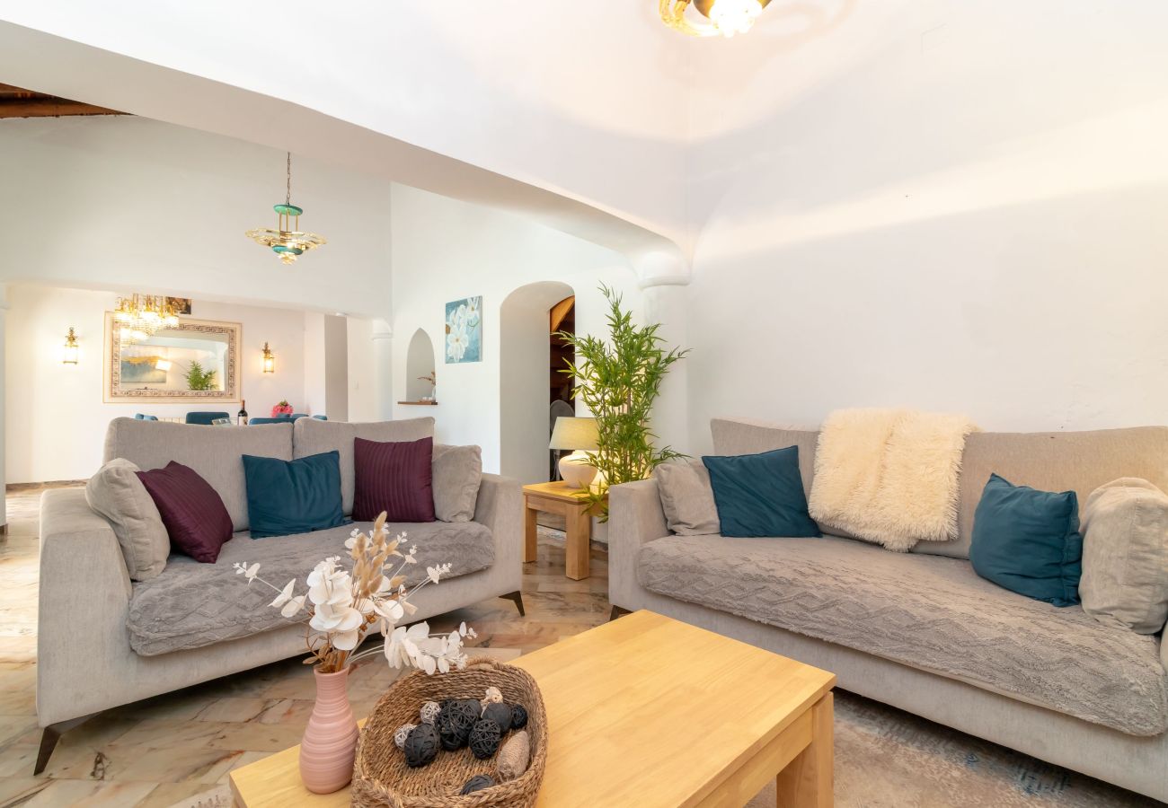 Villa in Carvoeiro - Casa da Saudade - Heated swimming pool, walking distance to town and beach