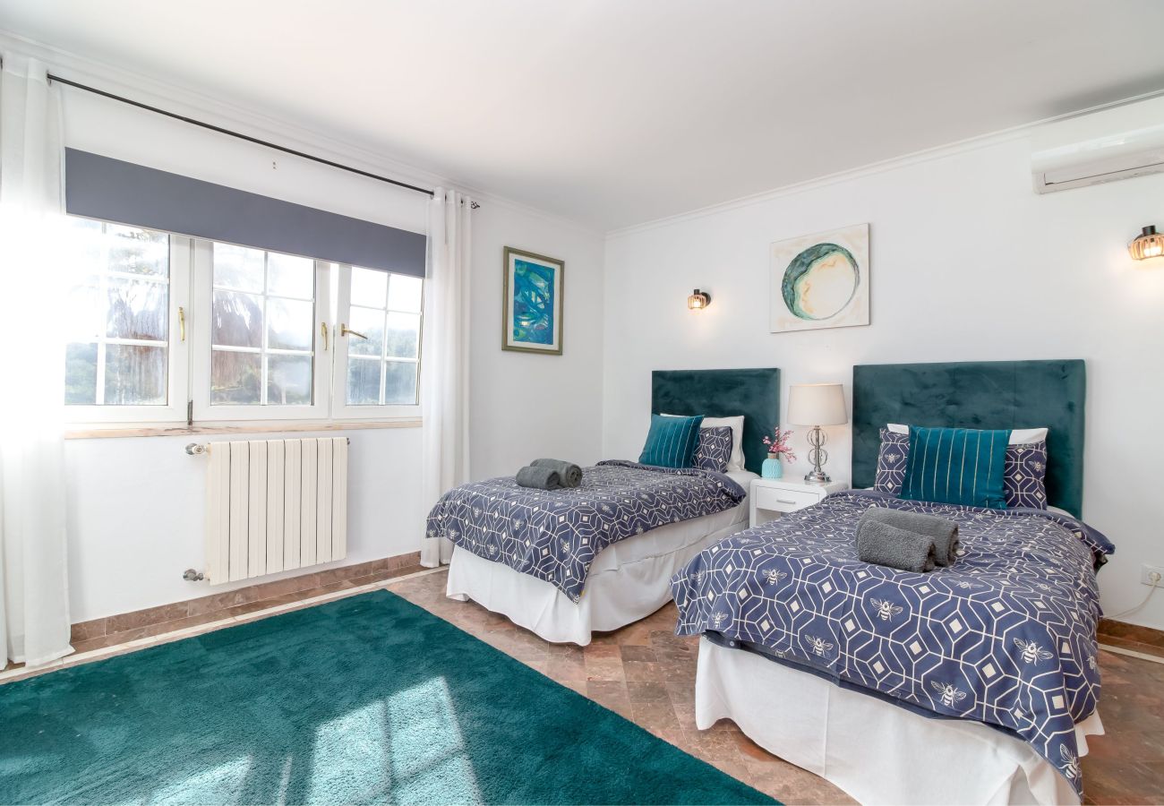 Villa in Carvoeiro - Casa da Saudade - Heated swimming pool, walking distance to town and beach